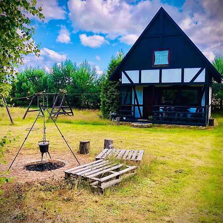 Domek Letniskowy Z Kortem Tenisowym Karwia Ostrowo Ostrowo  Exterior foto